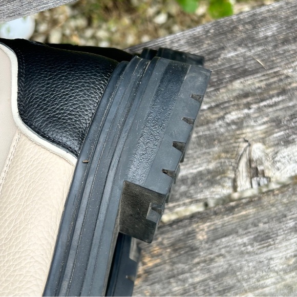 Off-White Leather Lug Sole Zipper Ankle Boots - Picture 12 of 15